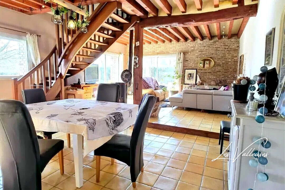 Maison à SAINT-DENIS-D'ACLON
