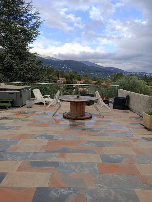 Maison à PEYMEINADE