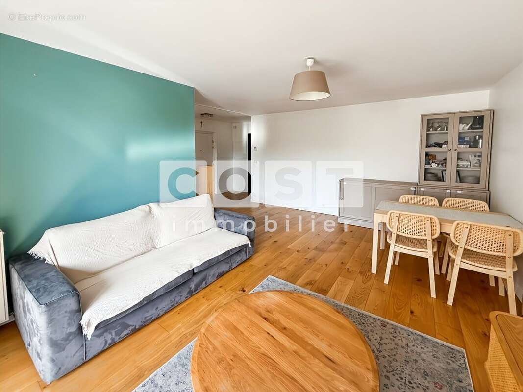 Appartement à COLOMBES