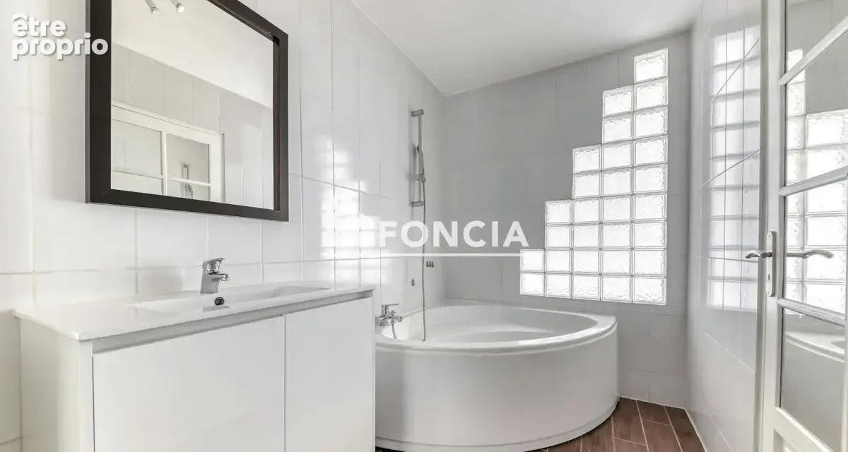 Villefranche-sur-saône – duplex atypique – charme & cachet - photo 5