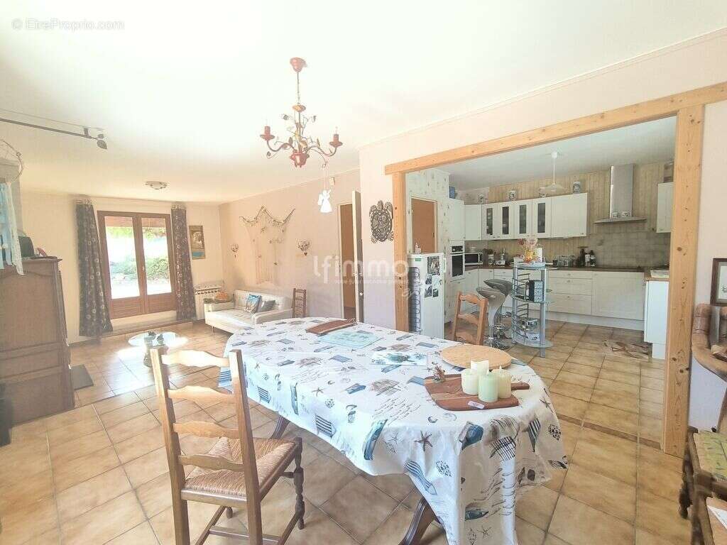 Maison à THEZAN-DES-CORBIERES