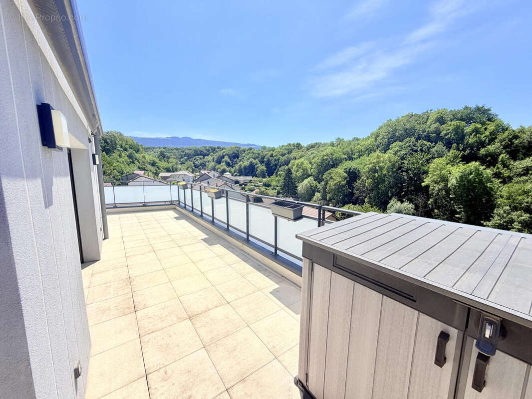 St Julien-en-Genevois centre, Appartement T4 en ATTIQUE avec terrasse de 64,17 m² dans résidence de 2018... - photo 4