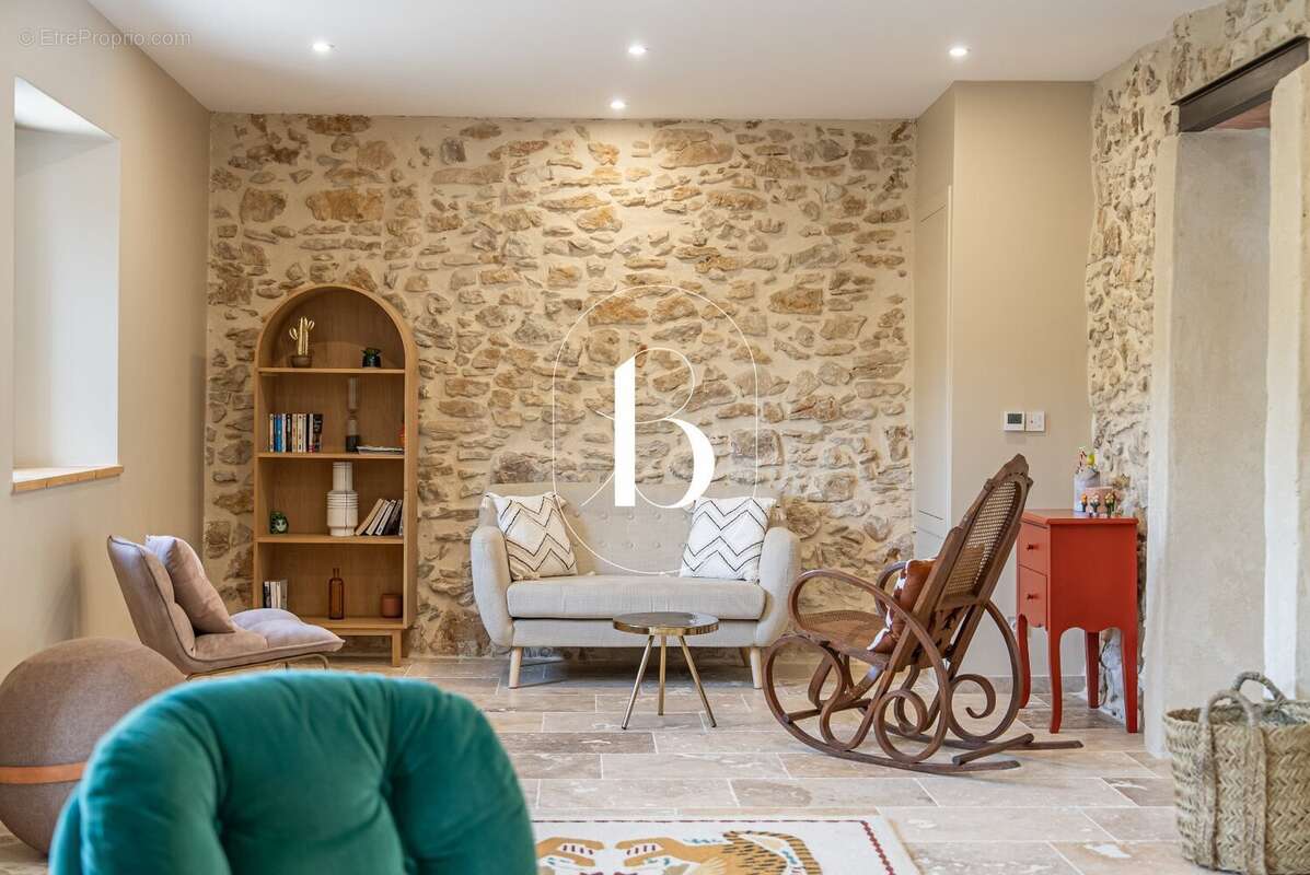 Maison à GOUDARGUES