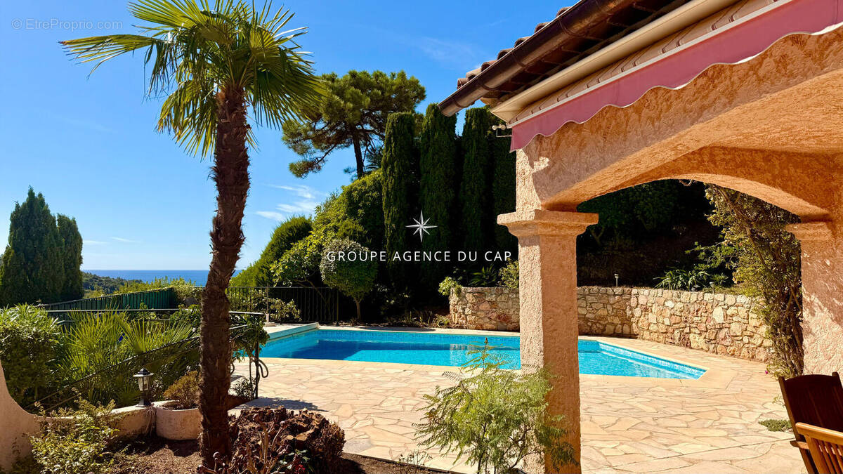 Maison à LES ISSAMBRES