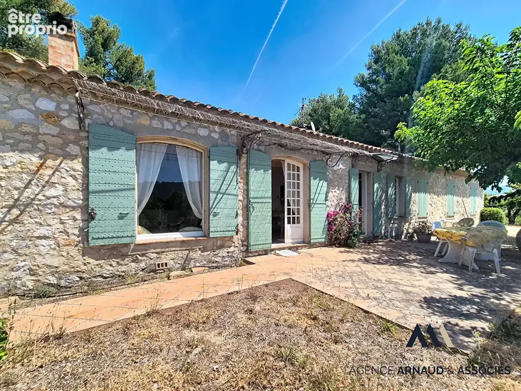 Le Castellet - Authentique bastide provençale en pierre de plain-pied avec vue panoramique - photo 7