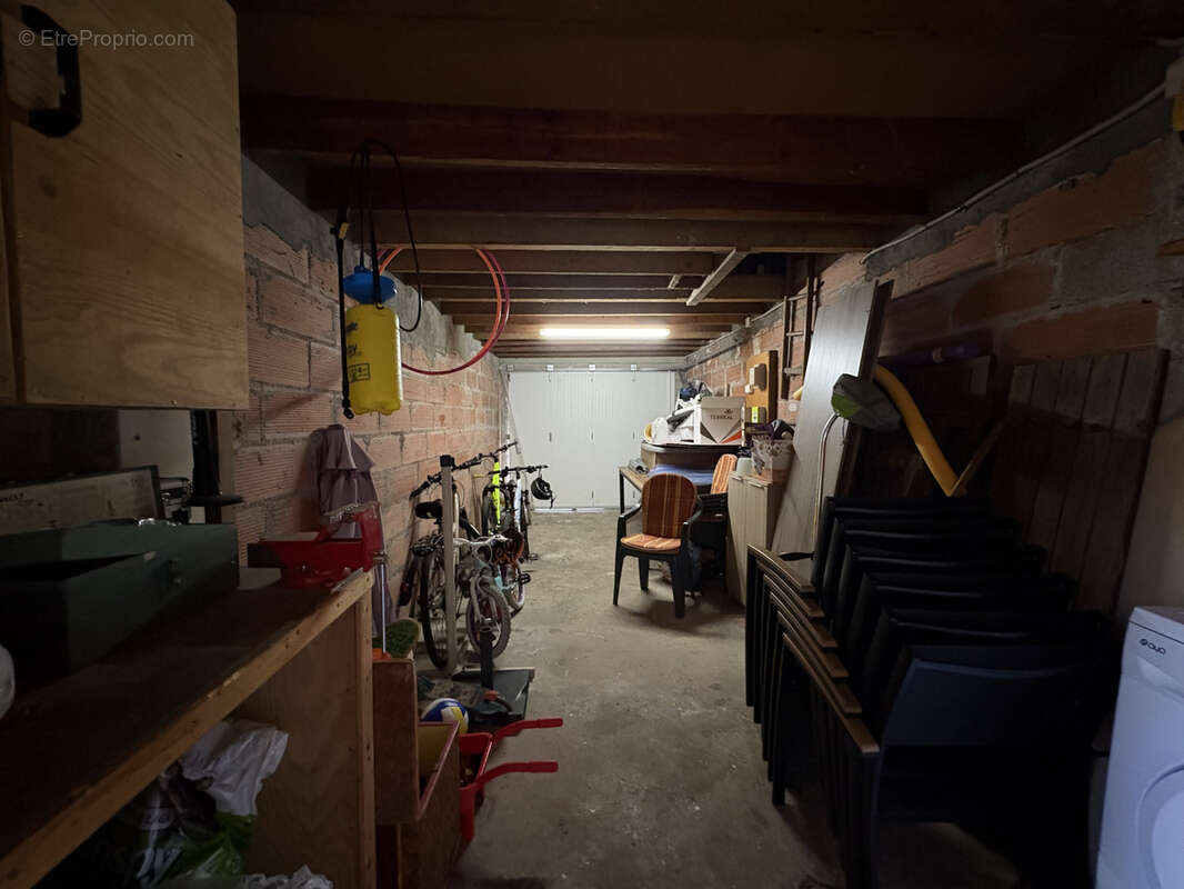 Maison à SAINT-PANTALEON-DE-LARCHE