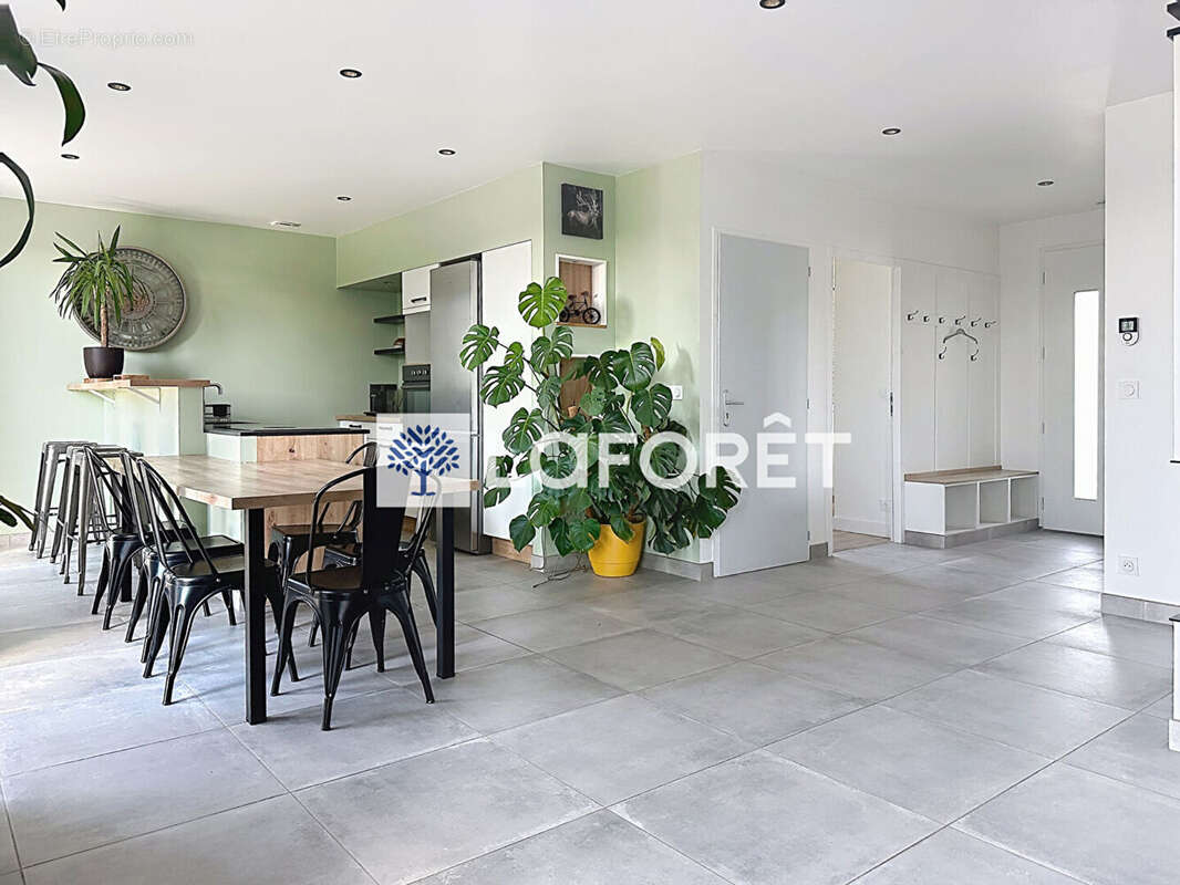 A vendre Chatillon-sur-Thouet - photo 3