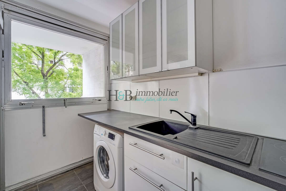 Appartement à PARIS-12E