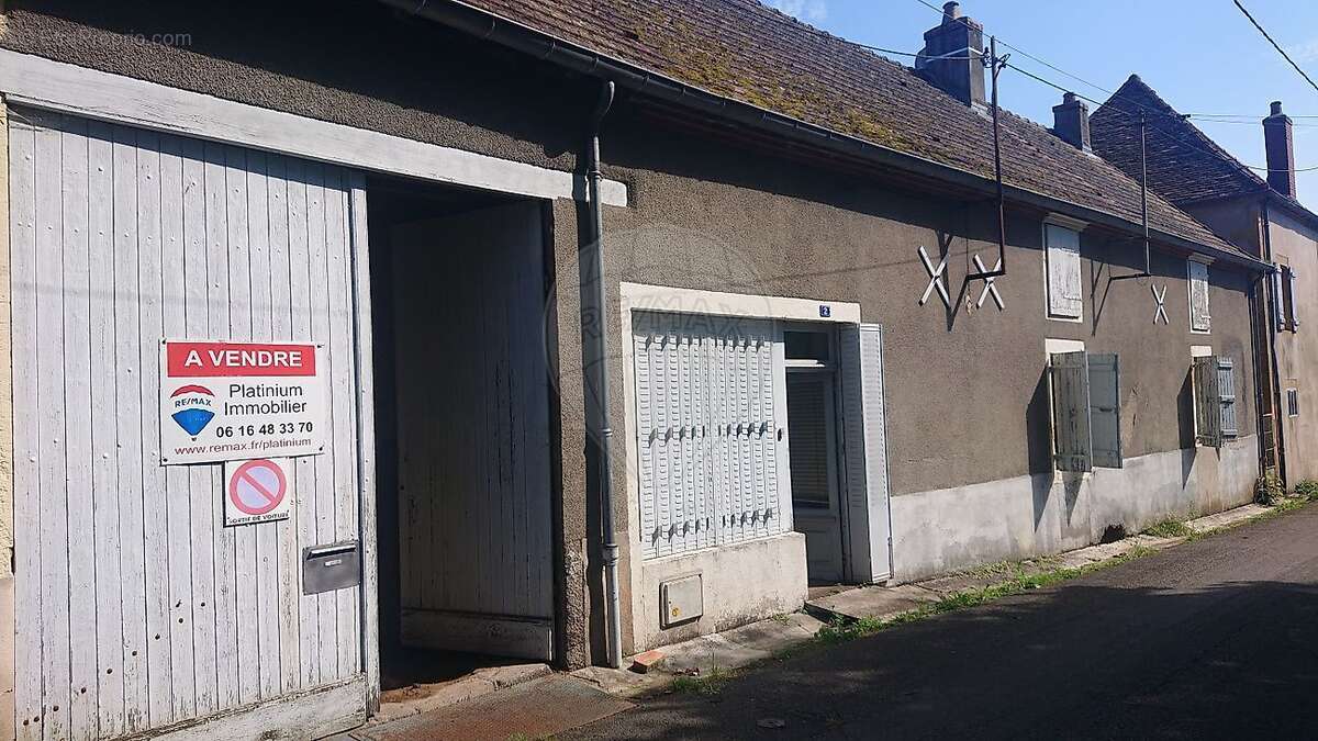 Maison à ISSY-L&#039;EVEQUE