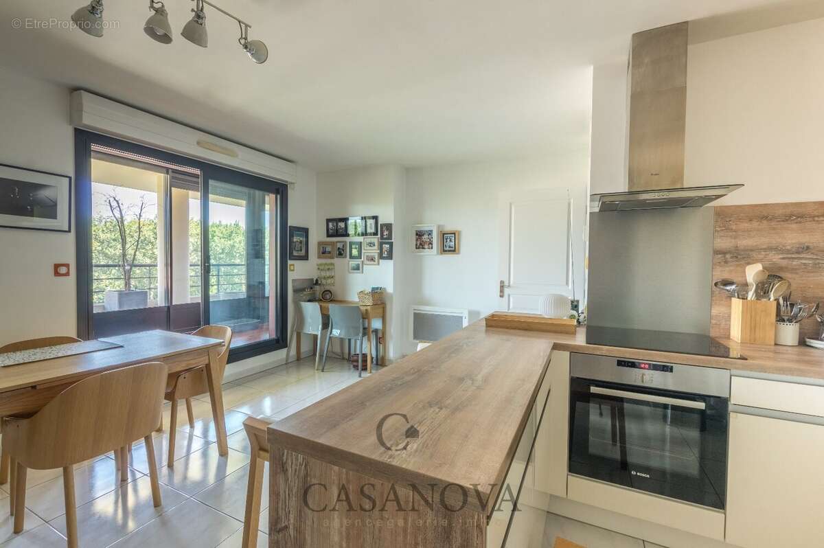 Montpellier Centre  Appartement au sein de la résidence Saint-Charles - photo 2