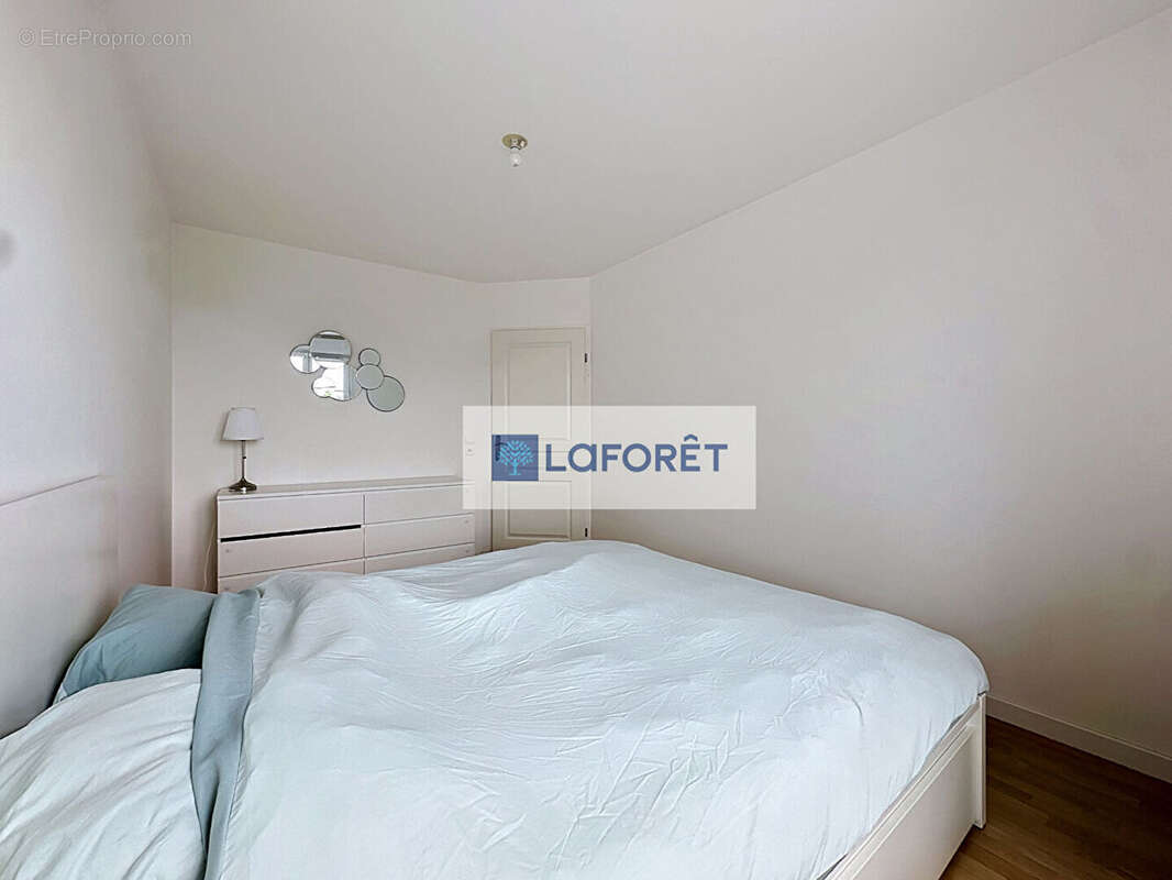Appartement à SARTROUVILLE