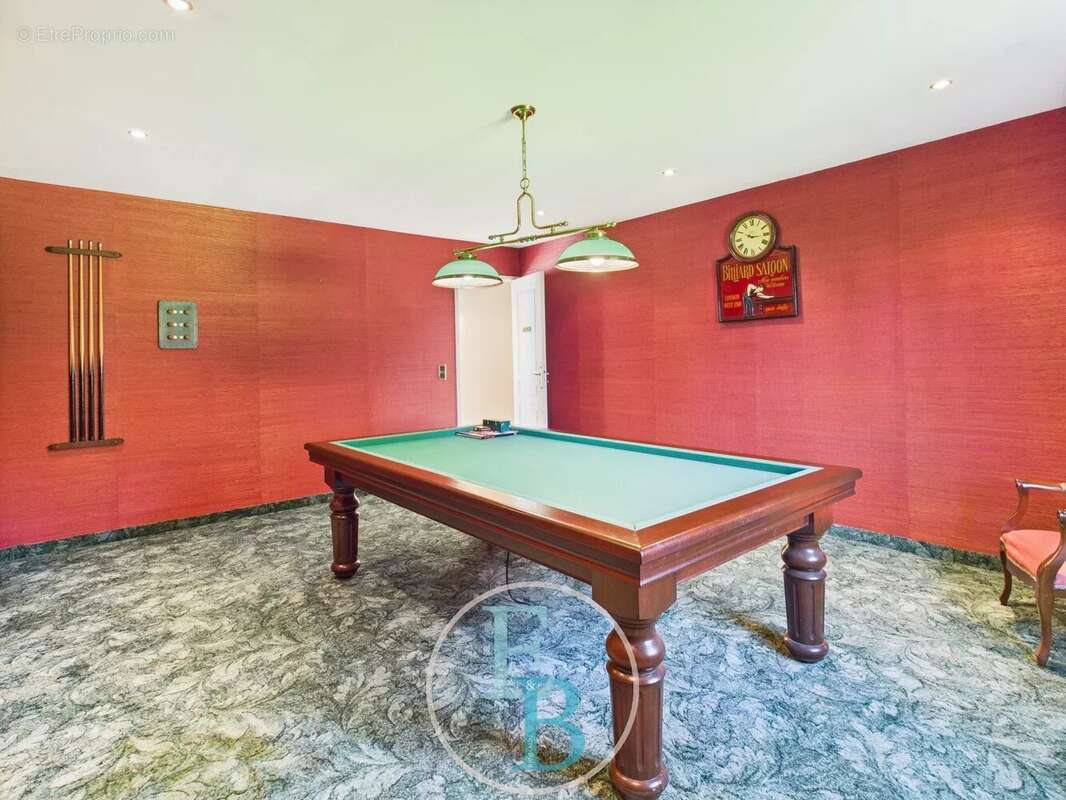 Maison à COLLEVILLE-SUR-MER