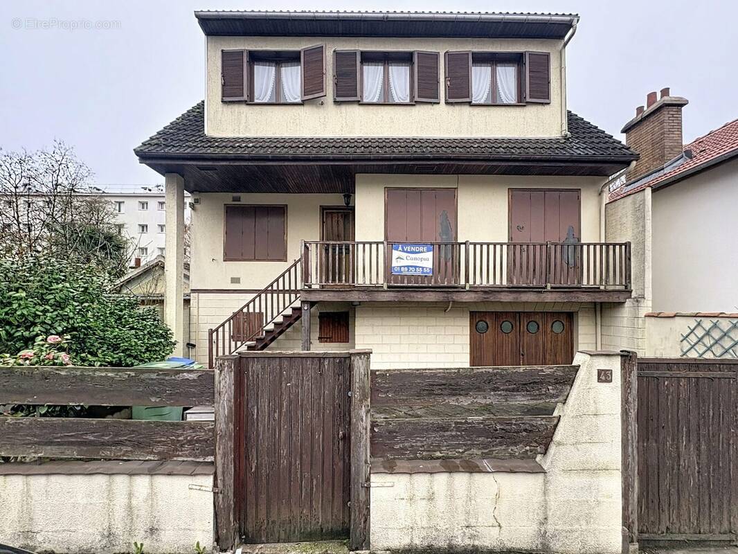Maison à L'HAY-LES-ROSES