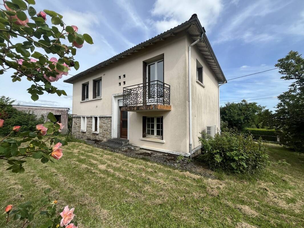 Maison à PLEAUX