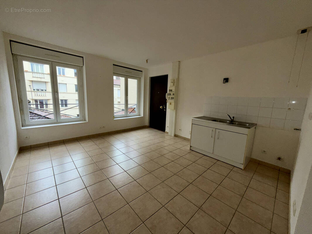 Appartement à SAINT-ETIENNE