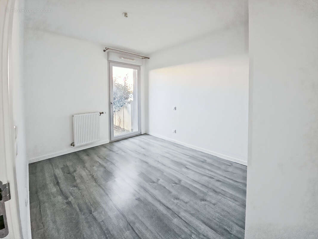 Appartement à VILLENAVE-D'ORNON
