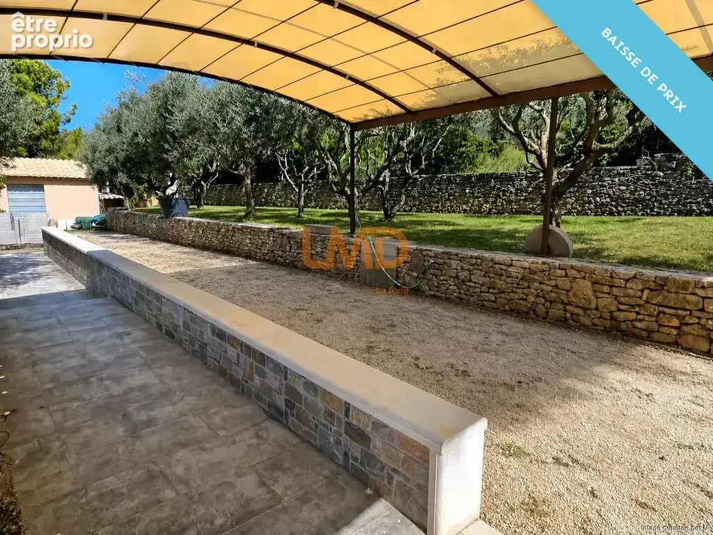 Propriété avec 2 habitations, piscine et dépendances - photo 15