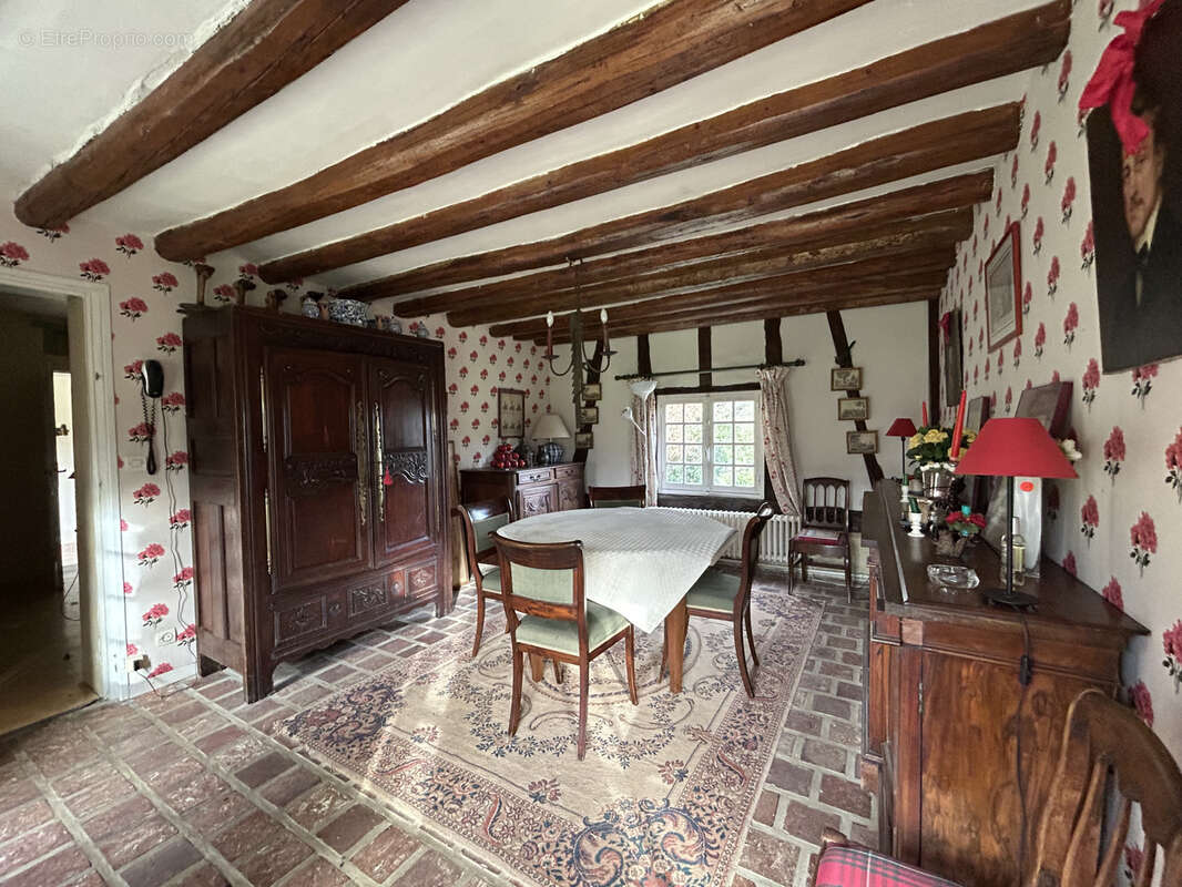 Maison à VITRAI-SOUS-LAIGLE
