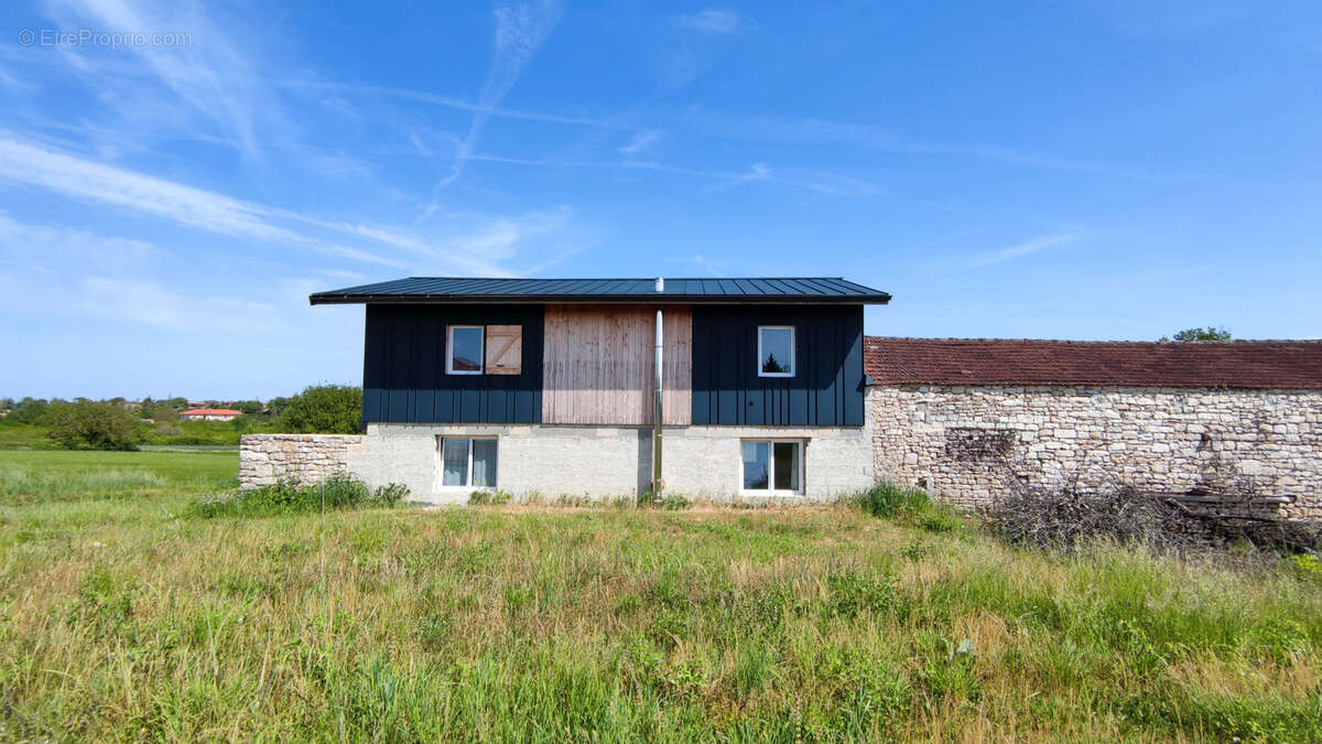 Maison à LABASTIDE-MARNHAC