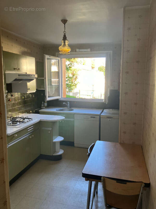 Appartement à SURESNES