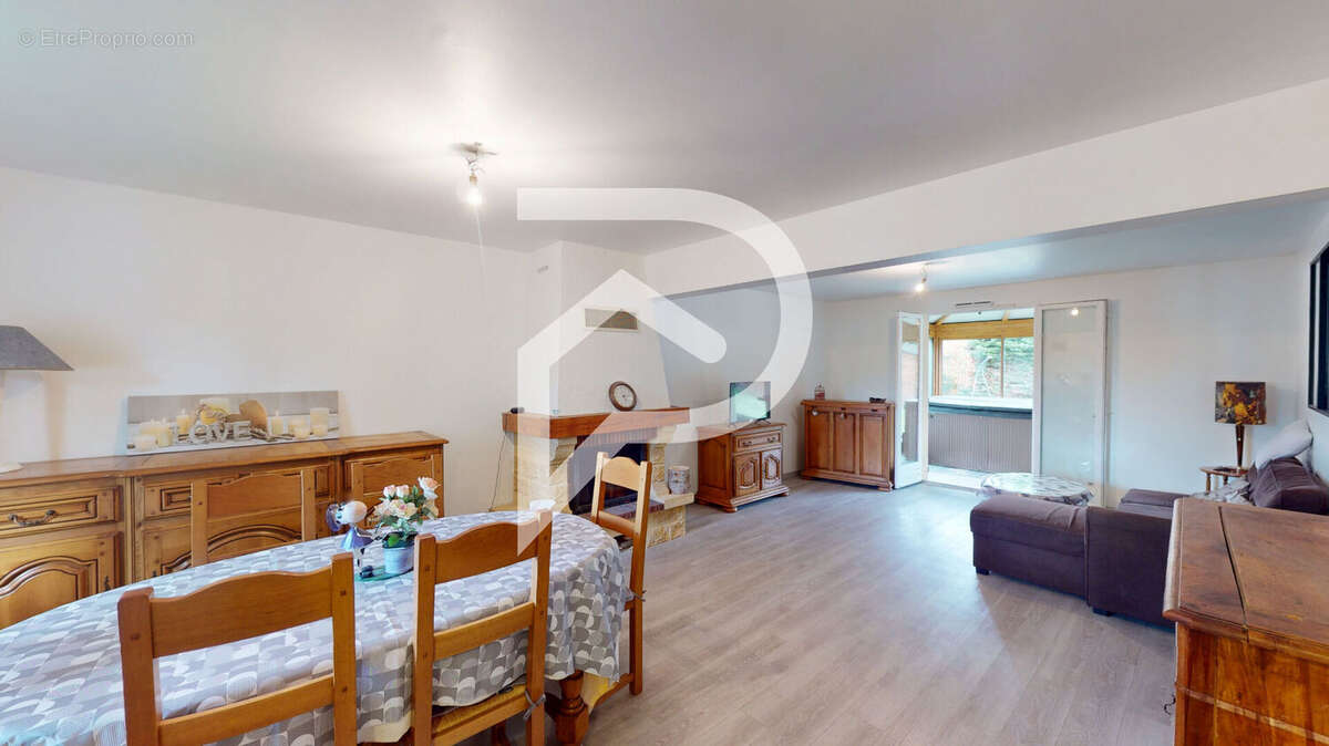 Maison à VERNEUIL-SUR-SEINE