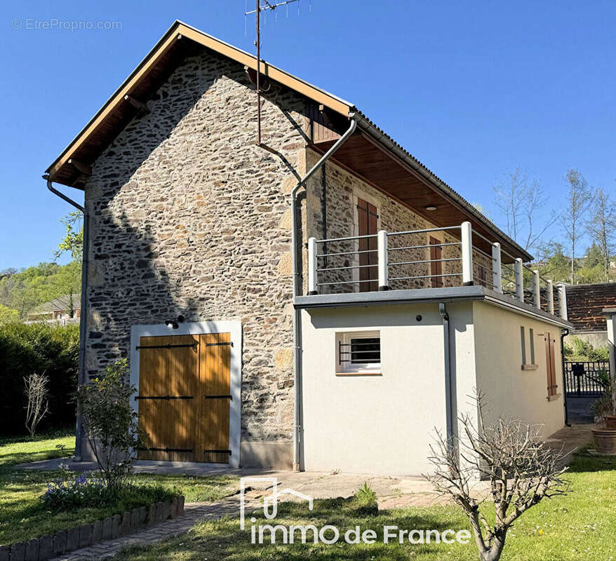 Maison à DECAZEVILLE
