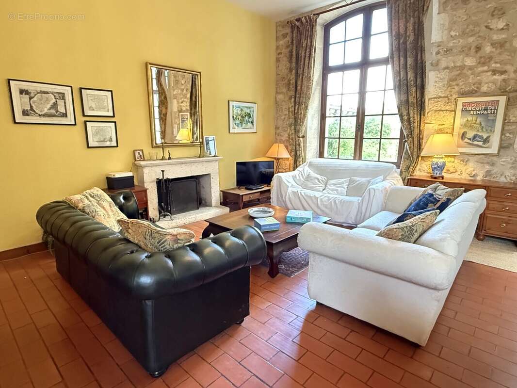 Propriété de caractère au sein d’un château – En exclusivité chez Beaux Villages - photo 7