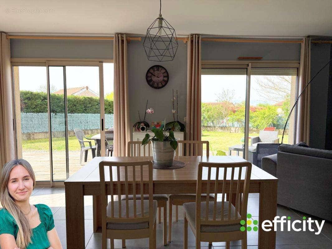 Maison à POUILLY-LES-FEURS