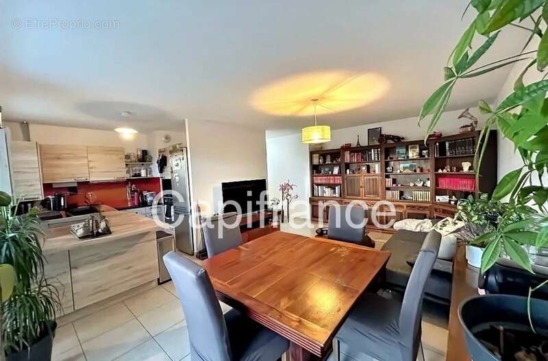 Appartement à SEYNOD