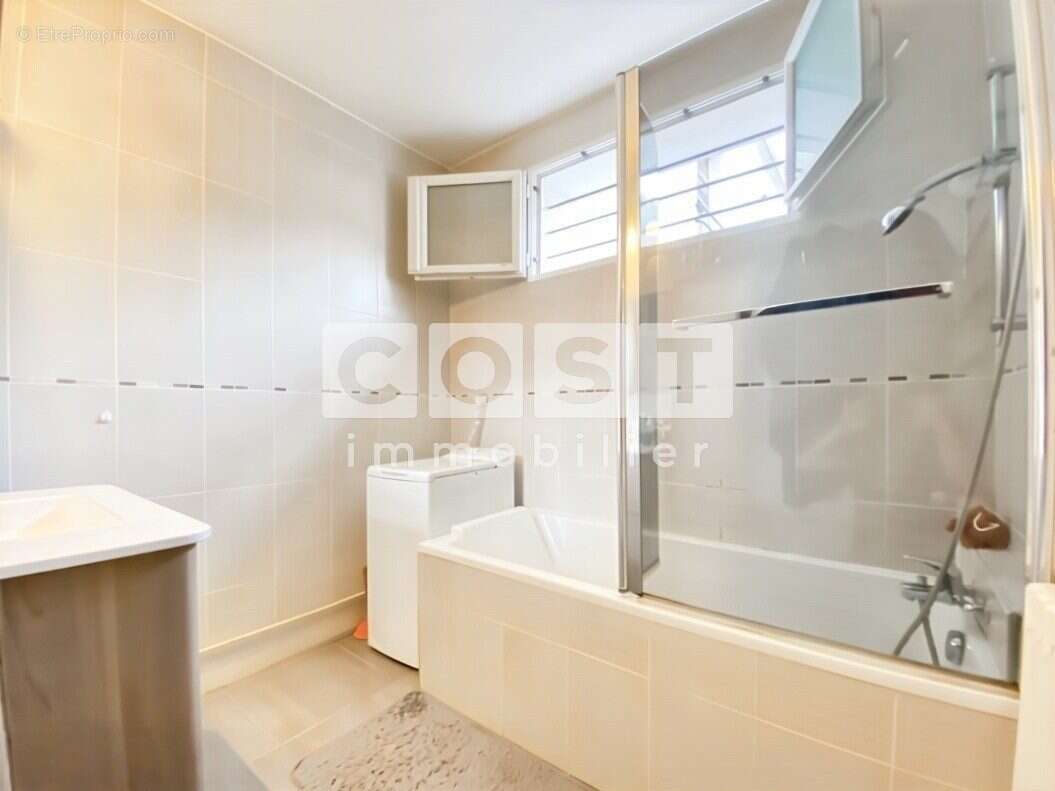 Appartement à ASNIERES-SUR-SEINE