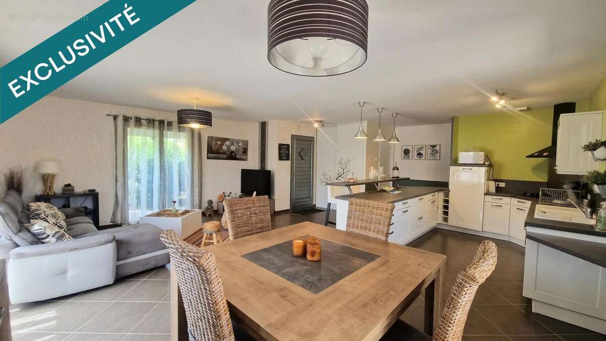 Maison 119 m² à Argenton  - photo 3