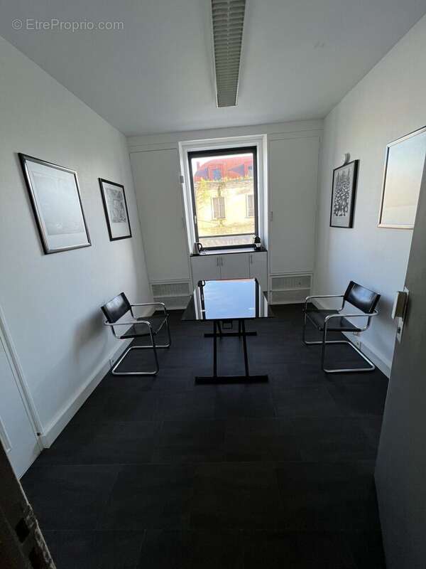 Commerce à SAINT-DENIS