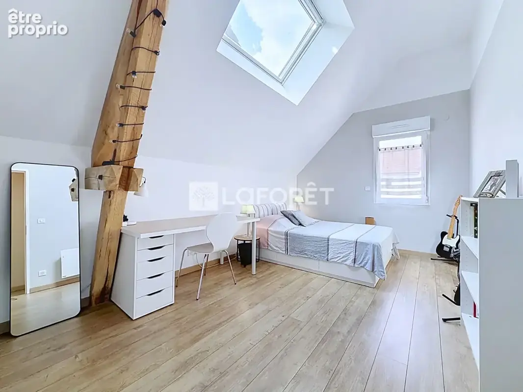 Maison de ville rénovée avec goût et extérieur intimiste - photo 9