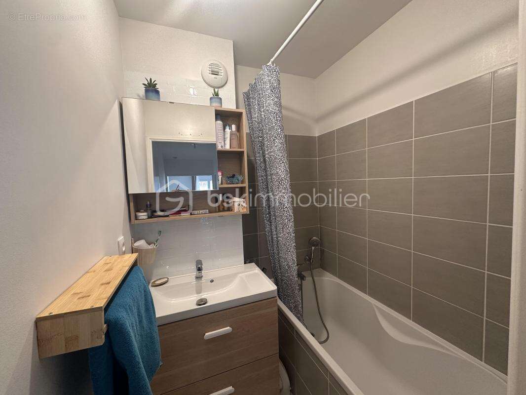 Appartement à COURCHELETTES