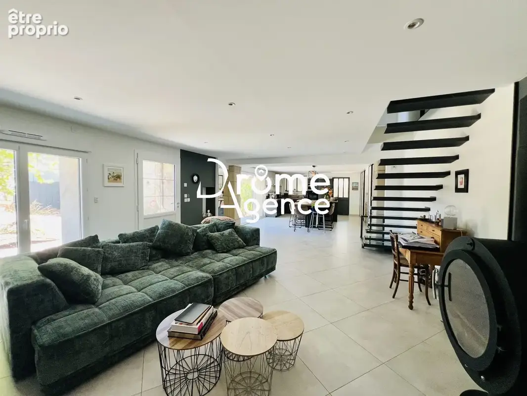 Maison 7 pièces 200 m² à vendre à Chateauneuf-Sur-Isere (26300) - photo 7
