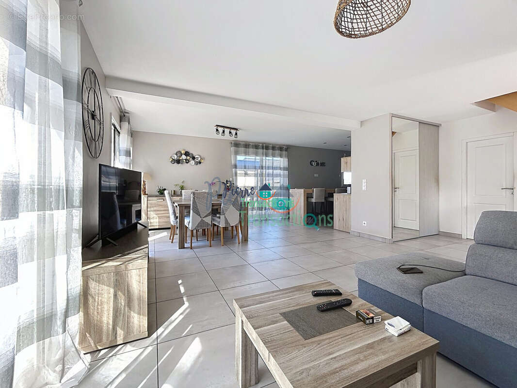 Maison 137 m² à Lillebonne  - photo 2
