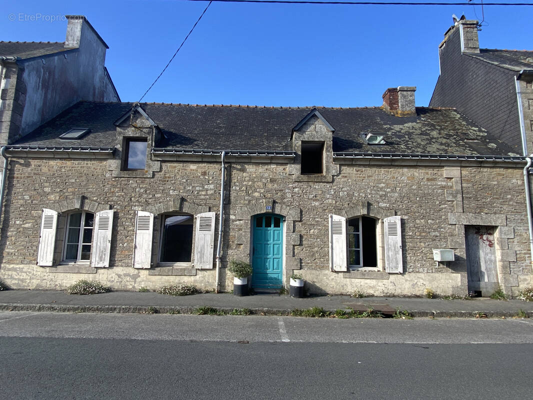 Maison à SEGLIEN