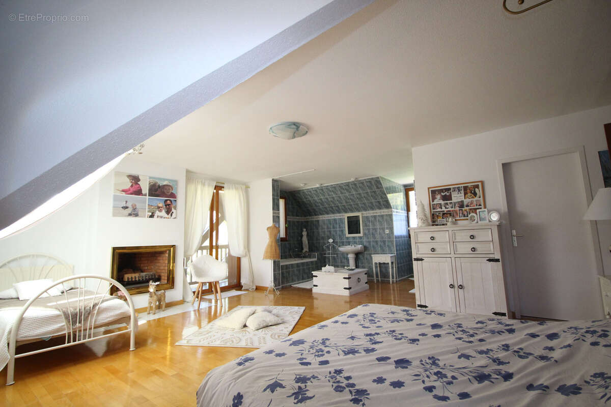 Maison à JUZET-DE-LUCHON