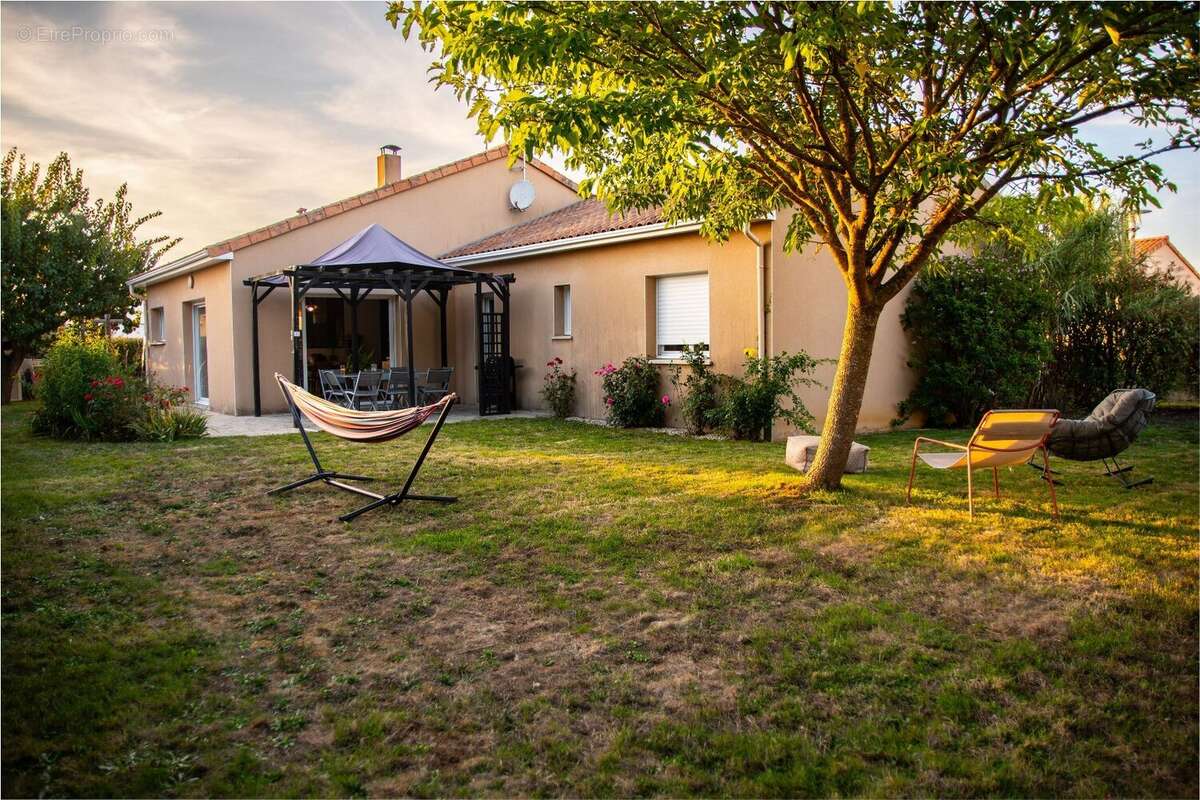 Maison familiale de plain pied 136m² - photo 5