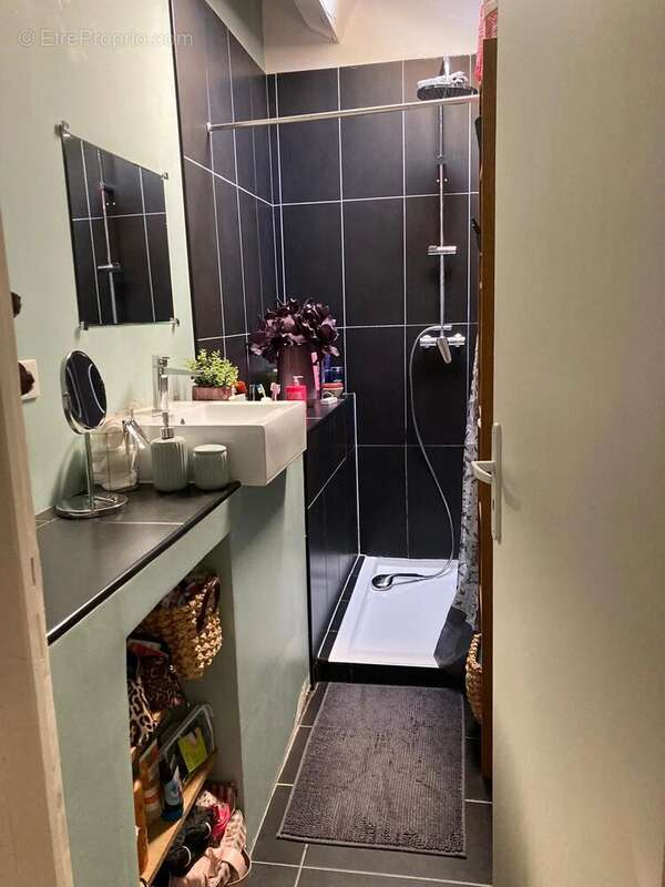 Appartement à MARSEILLE-2E