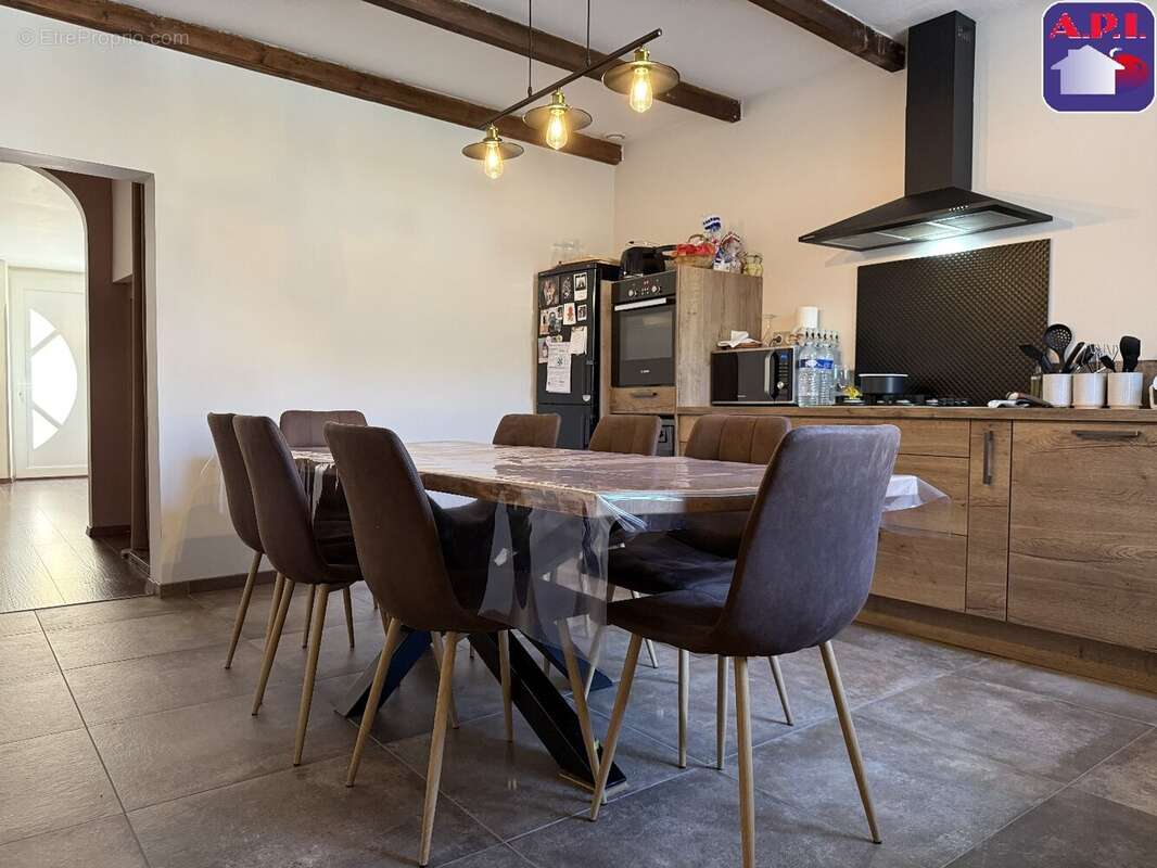 Maison 121 m² à Foix  - photo 4