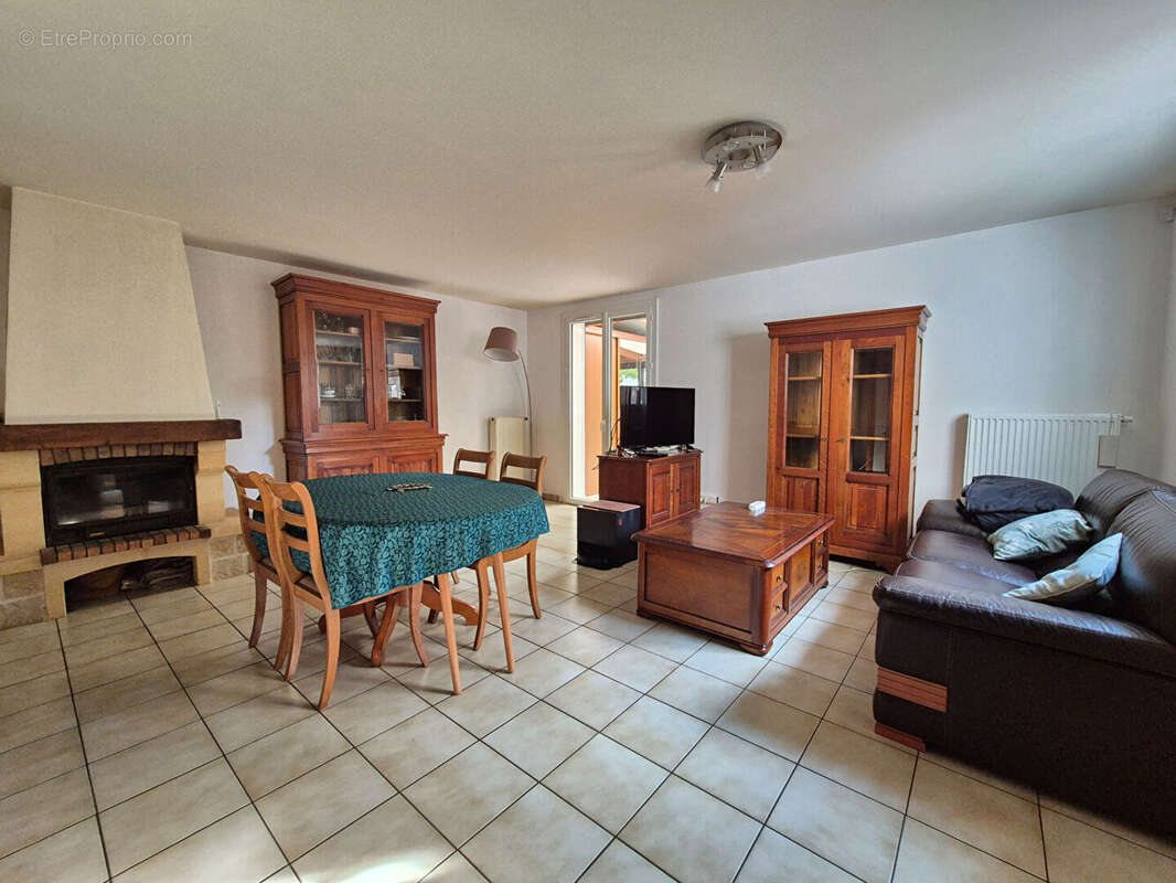 Maison à MONTIGNY-LE-BRETONNEUX