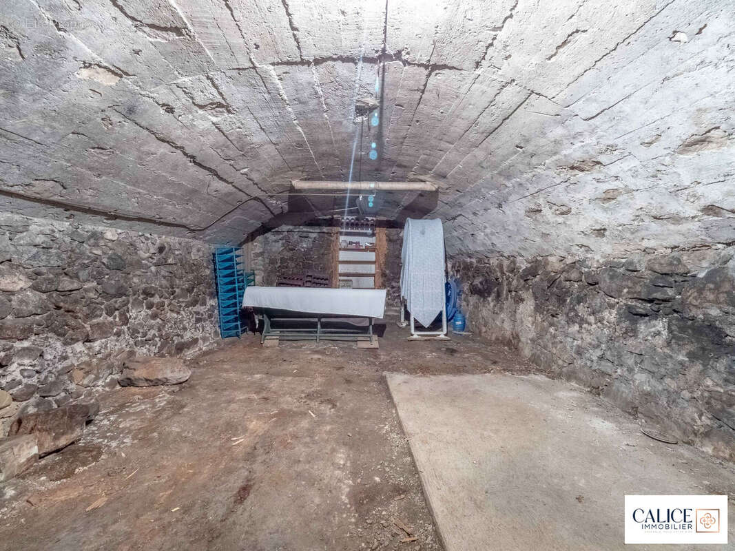 Maison à SAINT-VINCENT-DE-MERCUZE