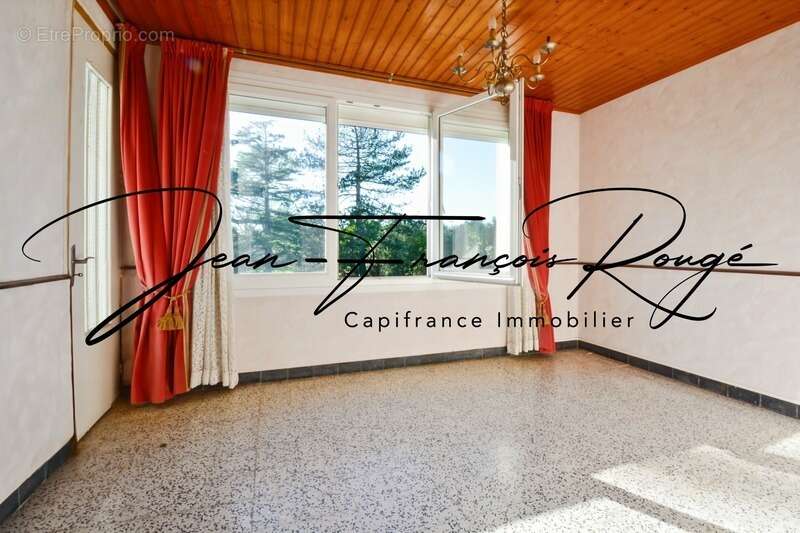 Maison à AGON-COUTAINVILLE