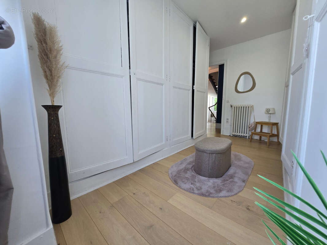 Maison à BRIE-COMTE-ROBERT