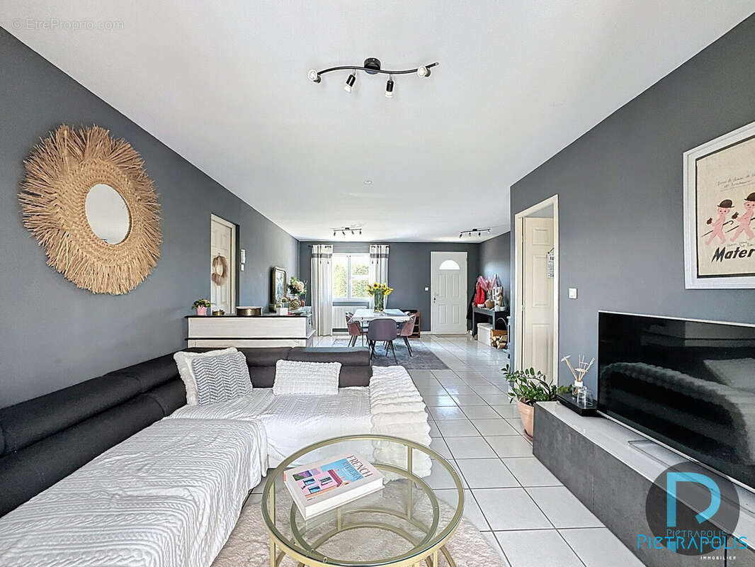 Maison à SAINT-CYR-SUR-MENTHON