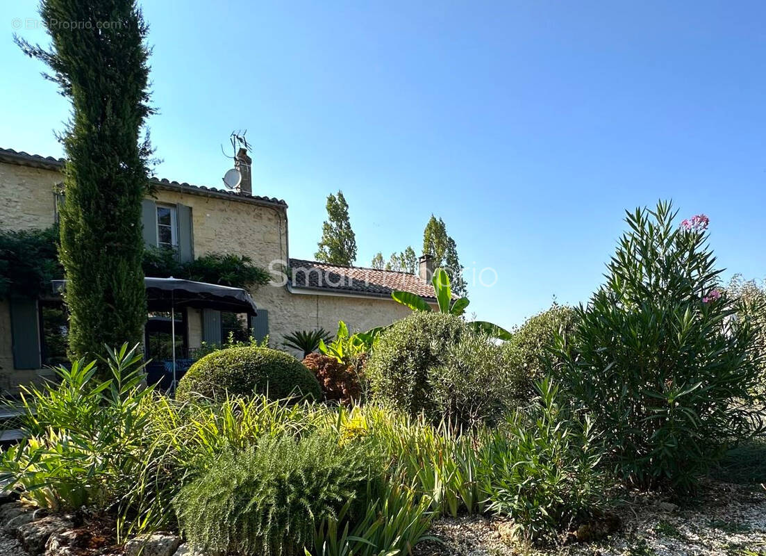 Maison à SAINT-CAPRAIS-DE-BORDEAUX