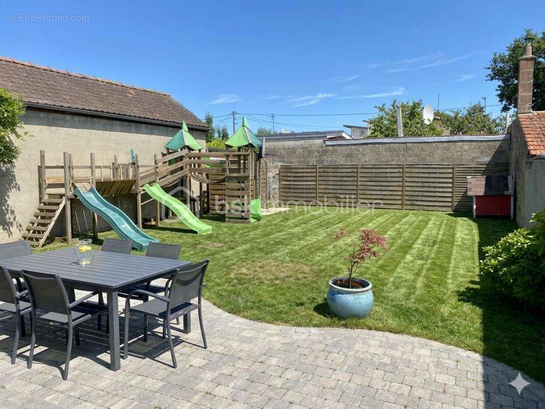 Maison individuelle sans mitoyenneté - photo 2
