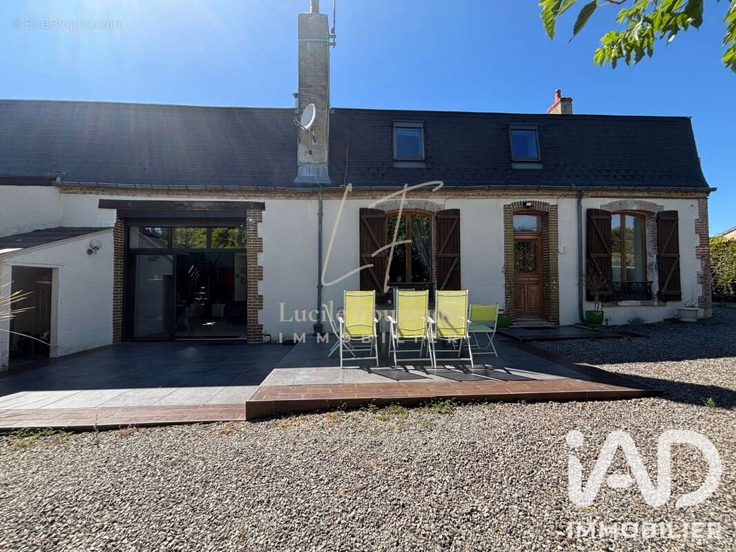 Maison 260 m² à Berry-Bouy  - photo 3