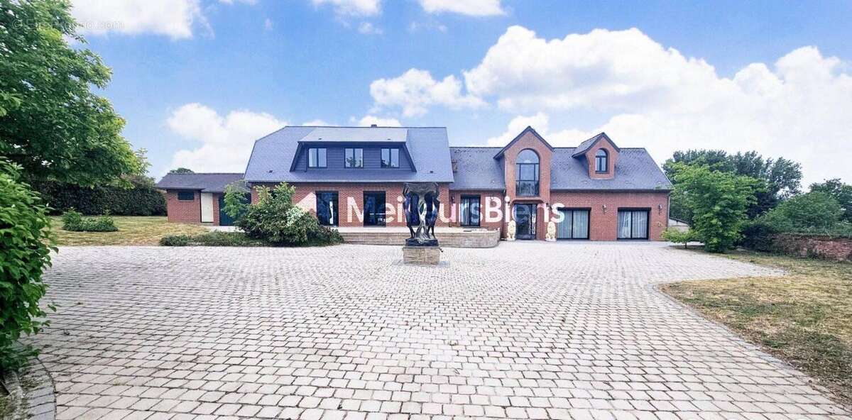 Maison à ENGLEFONTAINE